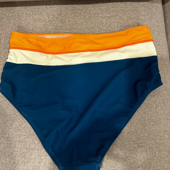 Brand New bikini in perfect condition - Picture 7 of 9